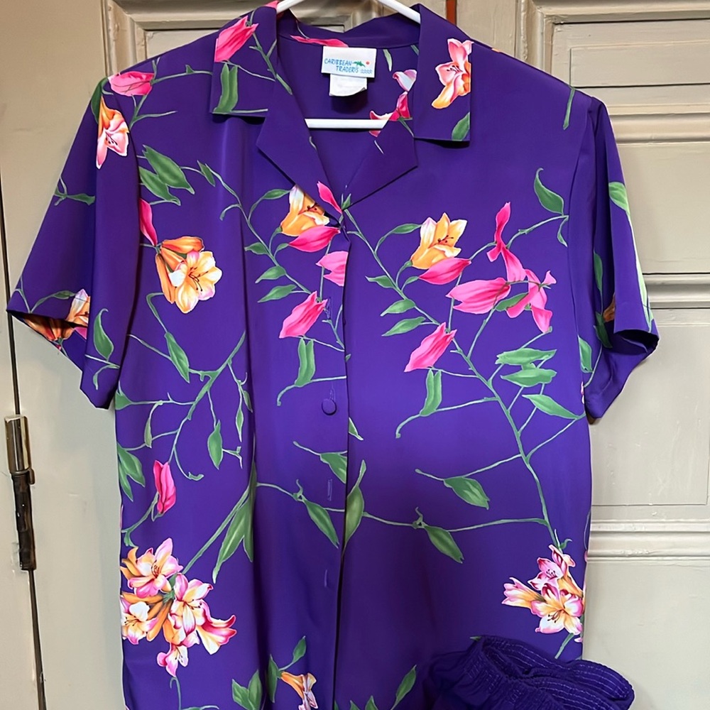 Hawaiian tropical purple top and pants 2 piece set M/L petite Bon Worth
